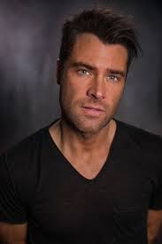 Chris Mayberry's Instagram, Twitter & Facebook