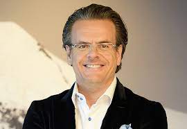 Wegen 30 angestellten machen wir den. Poenina Ceo Jean Claude Bregy