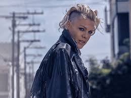 «щит и мяч» — 2015. P Nk Sony Music Entertainment Germany Gmbh