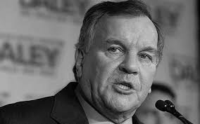 Mayor Visits, Praises LMSA