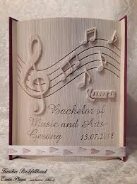 We would like to show you a description here but the site won't allow us. Notenschlussel Zum Bachelor Mit Wunschtext Bucher Falten Vorlage Bucher Falten Bucher Falten Anleitung