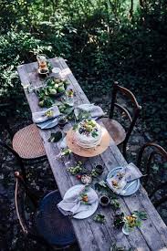 Wohndesign Ideen Fur Den Herbst Wie Sie Ihres Esszimmer Diesen Herbst Gestalten Kann Gartenparty Deko Hintergarten Outdoor Dekorationen