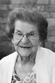 Betty Bumgardner's Instagram, Twitter & Facebook