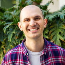 PutYourBloopersOut: The Internet Teams Up to Save Daydreaming ABC Anchor  From TV Ban · Student Edge News