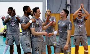 Os dragões, que após conquistarem um inédito heptacampeonato viram o sporting. Andebol Jogadores Do Fc Porto Arrasam Decisao Da Federacao Maisfutebol