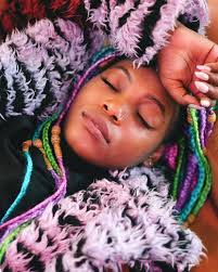 Freshen up your protective style without a drop of water! 🚫💧 Get our  Freestyle Braid Wash