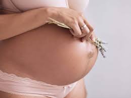 Wanneer verschijnt de zwangerschapsstreep, en wanneer gaat hij weg? Linea Nigra Was Bedeutet Die Dunkle Linie Am Bauch
