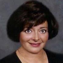 Karen Pelzer's Instagram, Twitter & Facebook