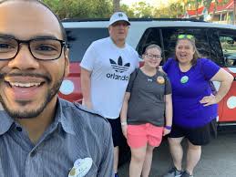 Sarah Demeter (@sairdem)