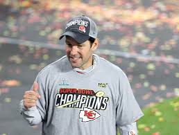 Whew, we were not prepared for drake and paul rudd's state farm super bowl commercial. 2020 Super Bowl Chiefs Fans Paul Rudd Eric Stonestreet So Pumped