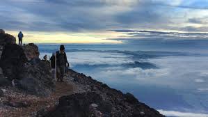 Journey To The Summit Of Mt Fuji Savvy Tokyo