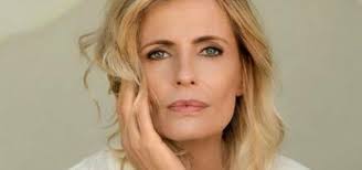 Oriella dorella, étoile del teatro alla scala di milano dove ha cominciato a ballare quando aveva oriella dorella intervistata alla prima di traviata con il baletto di milano di carlo pesta al teatro. Isabella Ferrari E La Malattia Rara Ho Incontrato Una Sanita Eccellente