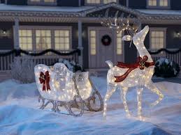 Die deko figur besteht aus wasserabweisendem und uv beständigem stoff. Coole Weihnachtsdekoration Im Aussenbereich Gestalten Aktuelle Ideen
