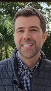 FOA 70 ANOS: Prof. Dr. Douglas Roberto Monteiro (19/70), Simpatia. Essa é a  primeira impressão que temos ao conhecer o Professor Douglas. Um olhar mais  atento, porém, revela sua dedicação e ...