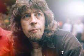 Julie Poley's Instagram, Twitter & Facebook