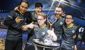 Danny announces he's joining EG's Creator Collective