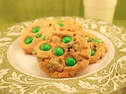Flour, butter, sugar and a bit of chocolate for decoration. The Alchemist Luck Of The Irish Cookies