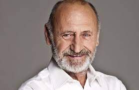 Gábor reviczky was born on march 28, 1949 in tatabánya, hungary. Reviczky Gabor A Legnagyobb Magyar Koltok Verseit Szolaltatja Meg Atempo Sk Zenei Kulturalis Portal