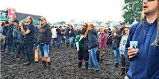 Wacken open air is the mecca of heavy metal and hard rock festivals, taking place in wacken near the festival has risen from humble beginnings in 1990 to become the most prestigious heavy metal. Der Hauptakteur Beim Wacken Festival Ist Das Wetter