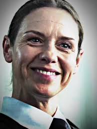 Her little smile 🥴 #verabennett #kateatkinson #wentworth #wentworthprison  #wentworthedit #joanferguson #joanfergusonedit #wentworthlesbians #viral  #view #fyp
