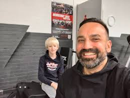 bhv #podcast #motivatie #zelfdeterminatie #curabhv #zorgsector #veiligheid  #bhvmanifest