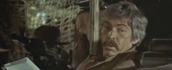 SPOILER: MIS ESCENAS FAVORITAS: “LOS QUE LEEN LIBROS LES DICEN A LOS QUE NO  LEEN LIBROS, QUE SON LOS POBRES: ¡AQUÍ HAY QUE HACER UN CAMBIO!”  (¡Agáchate, maldito!, 1971. Sergio Leone)