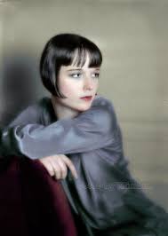 Maybe you would like to learn more about one of these? Louise Brooks Colored Short Bob Inspiration 1920 Perles Du Temps