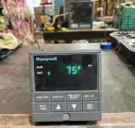 honeywell temperature controller