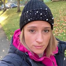 Emma Hardwick (@emma.hardwick.908)