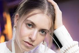 There are a number of reasons why you might be losing your hair. 3 Ways To Stop Hair Loss In Women Beauty Crew
