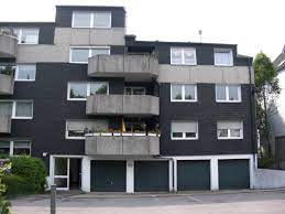 Auf 23m² wohnfläche bietet das apartment eine küche, einen wohn/ schlafzimmer und badezimmer mit duschwanne. 3 Zimmer Wohnung Zu Vermieten Erbschloer Strasse 22 42369 Wuppertal Ronsdorf Mapio Net
