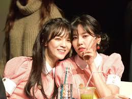 Jimin has retired, aoa is presumably done (they basically were anyway), the focus should be entirely on mina now and seeing that she gets help. Pin Oleh Michele Reardon Di Aoa