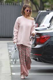 25 Times Celebrities Dressed Completely Inappropriately For The Weather Printed Maxi Skirts Celebrity Outfits Fashion