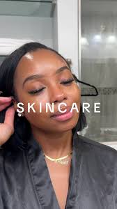 My AM skincare Routine. How i keep looking like im still in my 20s 🤭😏🥰  •Cleanser : CeraVé “Hydrating Cream to Foam Cleanser” •Serums: Versed  “Antioxidant oil Serum” , Naturium Vit C Complex Serum, ...