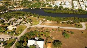 After almost two years of negotiation, the burt reynolds and friends museum has opened in jupiter, florida. Burt Stock Video Footage 4k And Hd Video Clips Shutterstock