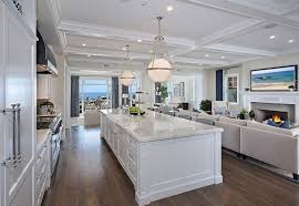 Ultimate California Beach House With Coastal Interiors Home Bunch An Interior Design Luxu Beach House Interior Beach House Kitchens California Beach House