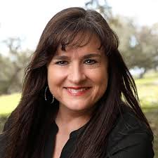 Bounty Hunter: 4 : Eason, Lynette, Daniels, Vanessa: Amazon.com.au: Books