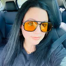 Eileen Morales updated her cover photo.