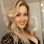 Danielle Robel's Instagram, Twitter & Facebook