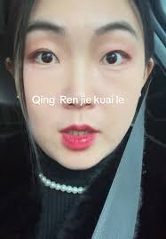 情人节快乐！庆祝爱情的温馨时刻