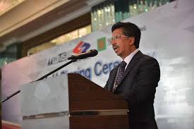 By solihin bukhari, putra iskandar and 44 others in komuniti perkapalan malaysia (files) · edit doc alam maritim (m) sdn bhd. Syarikat Terkemuka Malaysia Synergy Marine Membina Kapal Berkuasa Lng Pertama Di Malaysia Enchanted Life Begins
