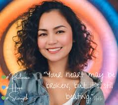 I'm here again!😍 In front of Rise Above ! 🎃 👻