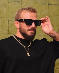 As a @jaxxon athlete, the #1 men's jewelry brand, I'm pumped to be a part  of their clothing collection with the launch of @jaxxonclub where you can  shop limited edition clothing exclusively