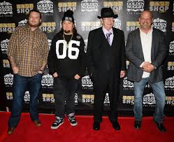 Rick harrison recently got a divorce from his wife, deannacredit: Pawn Stars The Richest Stars On The Show