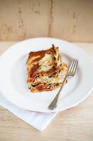 How To Layer The Perfect Lasagne Food Lasagne Food Recipes