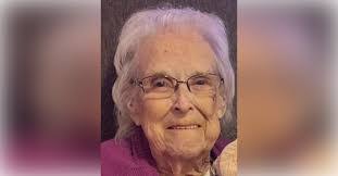 Gail Nutter's Instagram, Twitter & Facebook