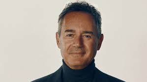 Daniel Kaner's Instagram, Twitter & Facebook