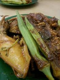 Nasi kandar, widely known as one of malaysians' favourite dish is mildly flavoured rice that is accompanied by different varieties of dishes with meat and vegetables cooked in curry. The Best Ever Nasi Kandar In Penang Nasi Kandar Deen Jelutong Picture Of Food Tour Penang Penang Island Tripadvisor
