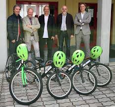 Idee, suggerimenti e richieste sono ben accette per ampliare ed arricchire questi strumenti. Avezzano Sicura2 Arrivano Le Bici Manca La Pista Site It