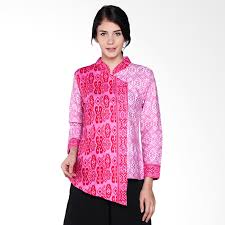 Mulai dari batik tulis motif pakem, batik cap, dan batik kombinasi ada semua lho. Model Baju Batik Atasan Dari Kain Sarung 2019 Atasan Dress Gamis Muslim